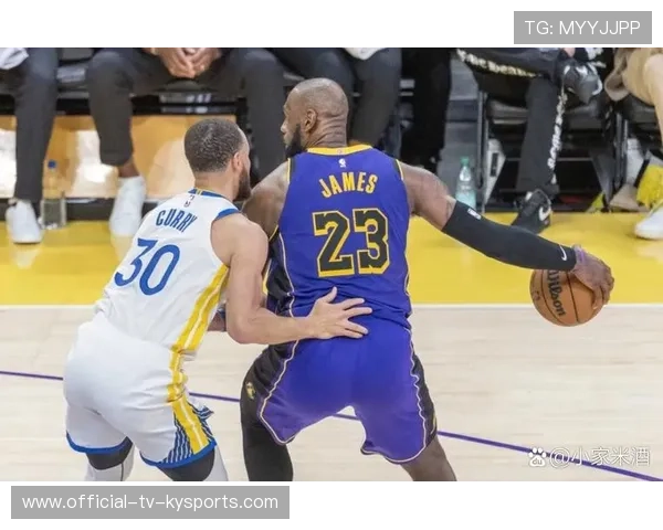 湖人队力争连胜，季后赛入场券争夺激烈，湖人季后赛首轮对手